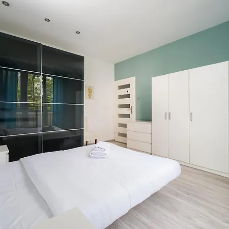 Apartment Nowa Praga Homely By Bookinghost