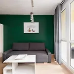 Nowa Praga Homely By Bookinghost