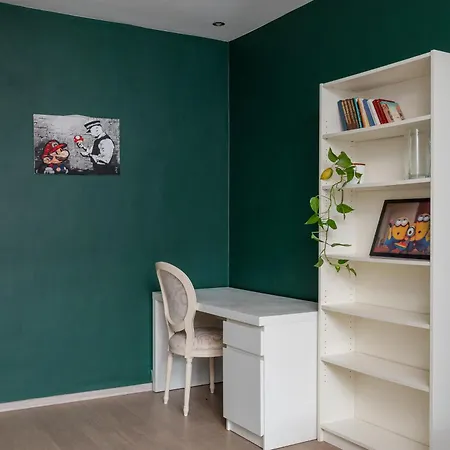 Nowa Praga Homely By Bookinghost *